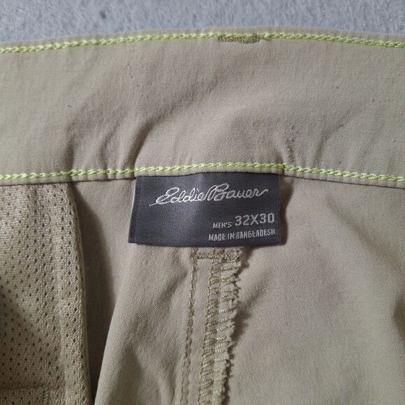 Eddie Bauer Pants Size 32X30 Khaki Takeoff Chino Straight Hiking Stretch - Picture 8 of 10